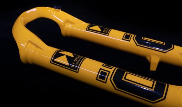 ohlins-mtb-yellow-lowers-factory-racing-636x374-web.jpg