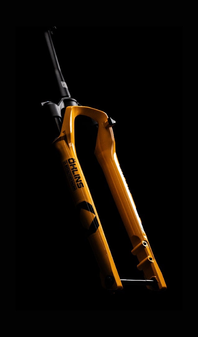 gravel_factory_racing_fork_636x1082_web.jpg